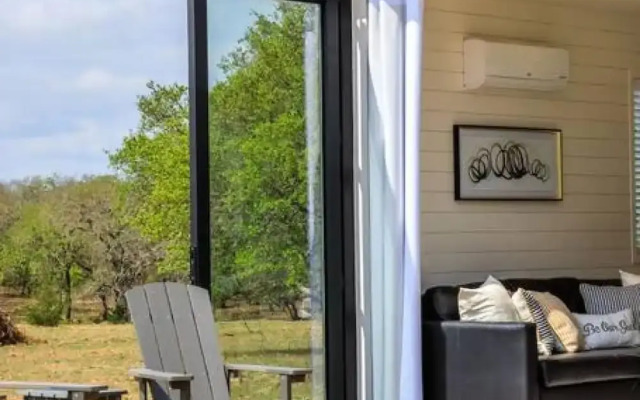 New The Yellow Beacon-luxury Shipping Container