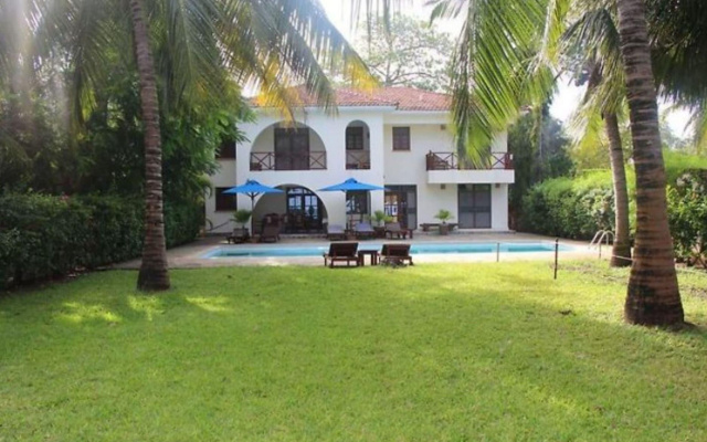 Niro Beach House-Kusyombunguo Hotels Ltd