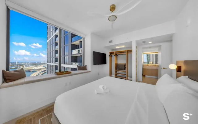 Upscale 1BR in DTW Miami with City Views