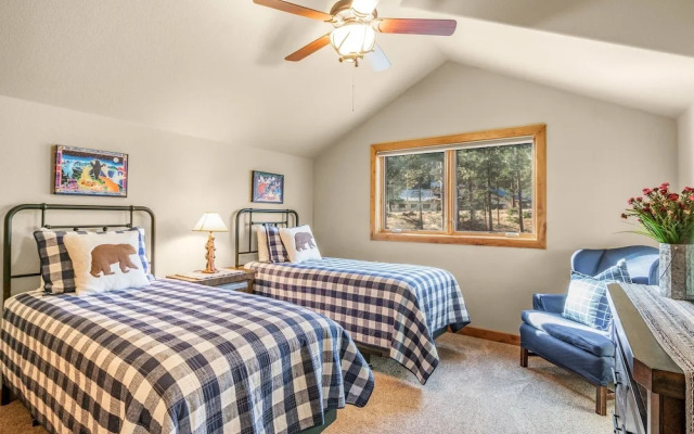 River Rock -- Ev # 3 Bedroom Condo by RedAwning