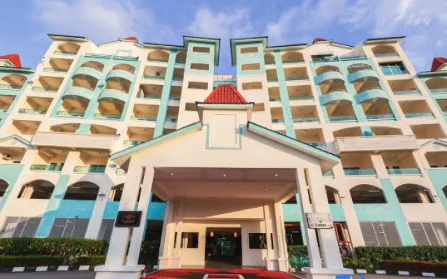 AnyLodge Waterfront Marina Island Pangkor