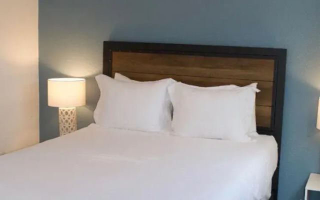The Sand Castle Inn And Suites