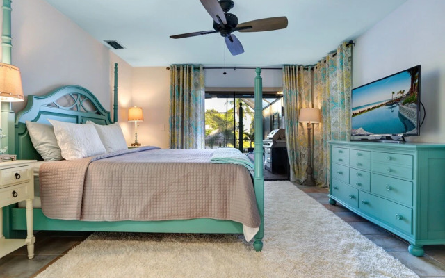 Boatabella - A Vibrant Coastal Retreat