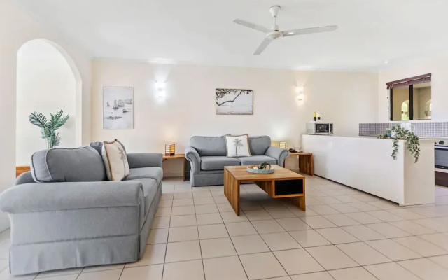 Salt Sand Retreat 1BR Resort Spa