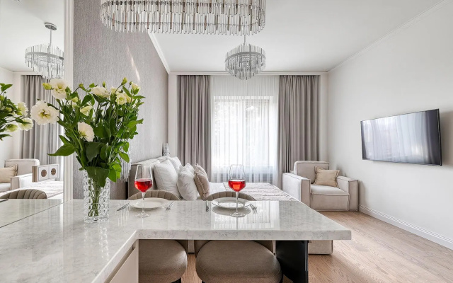 Апартаменты МореСолнцеАпарт в АК Grand Royal Residences