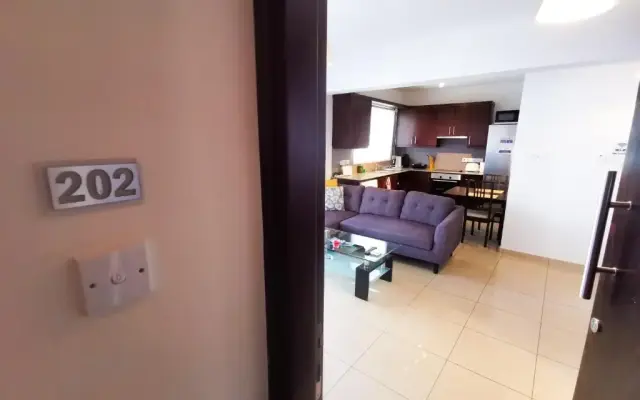 Promenade Breeze City Apartment