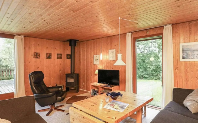 Spacious Holiday Home In Struer near Ocean