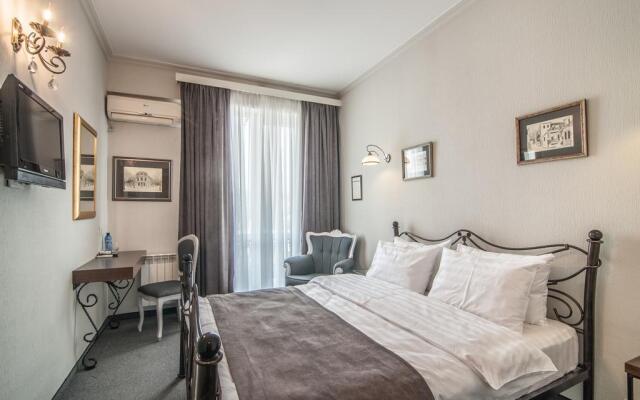 Prestige Palace Hotel