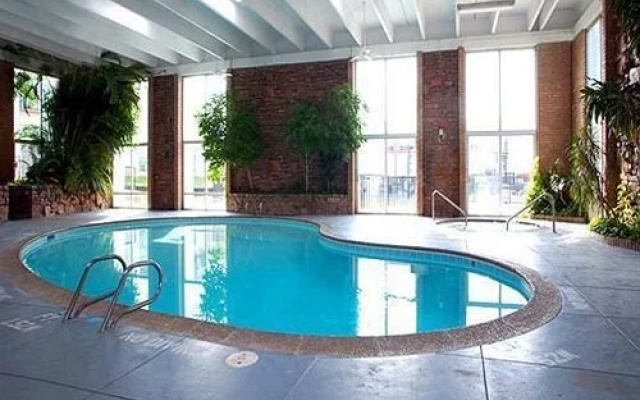 Econo Lodge Tulsa Airport