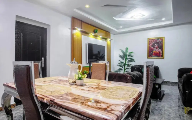 Bejs Luxury Apartment