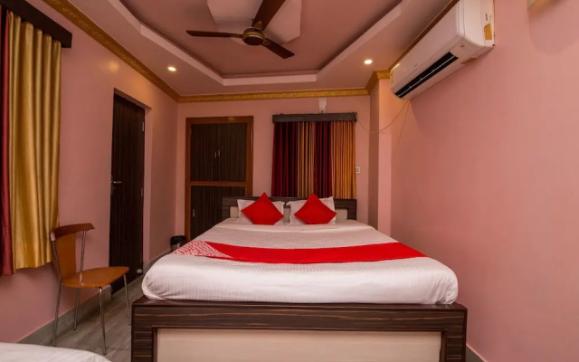 Moon Light Hotel