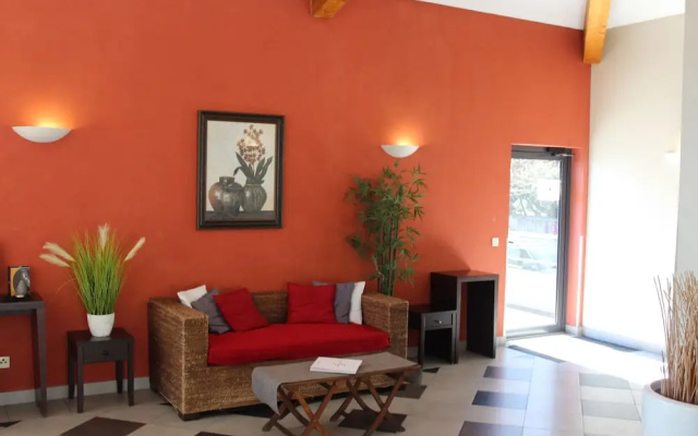 Hotel Eza Vista