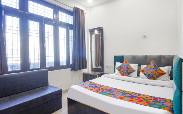 FabExpress Royal Villas