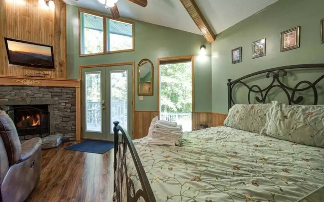 Woodsong - One Bedroom Cabin