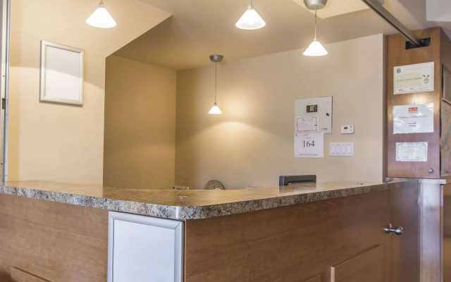Econo Lodge Cabano