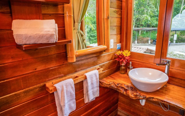 Heimatlos Rainforest Lodge