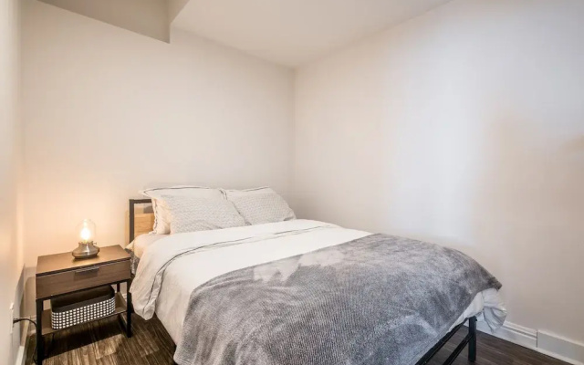 Modern Contemporary 2 Bedroom Suite