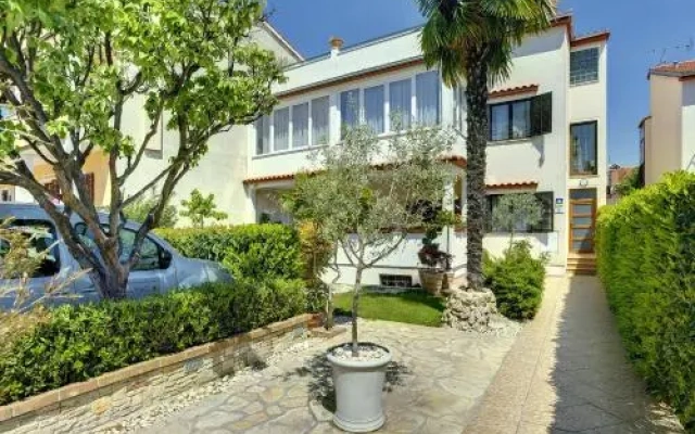Marina Bed and Breakfast