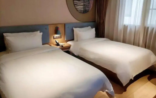  Home Inn (Guangzhou Tianpingjia Metro Station)