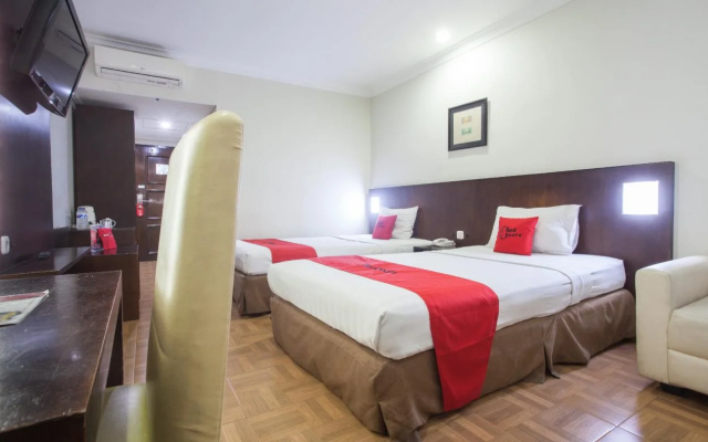 RedDoorz Plus @ Surabaya City Center