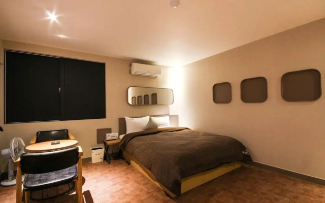 The Hotel 7th