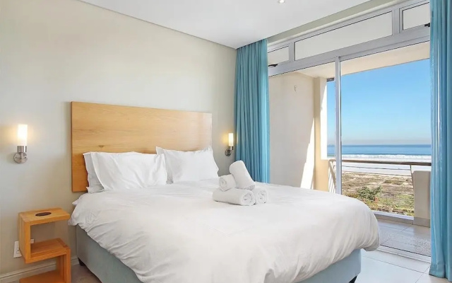 Leisure Bay 214