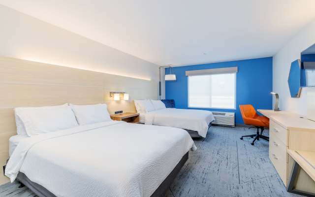 Holiday Inn Express & Suites Medford by IHG