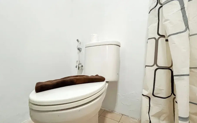 Homey Studio At Sahid Metropolitan Apartment
