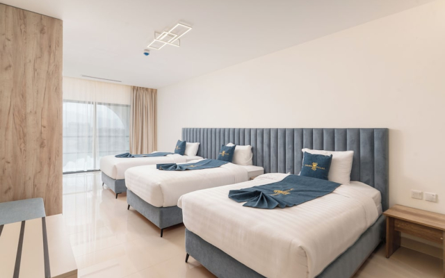Golden Pillar Hotel