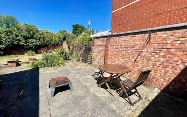 Park End House - Parking Pet Friendly - From 180 Per Night