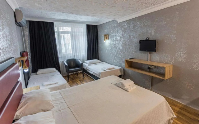 Grand Gold Hotel