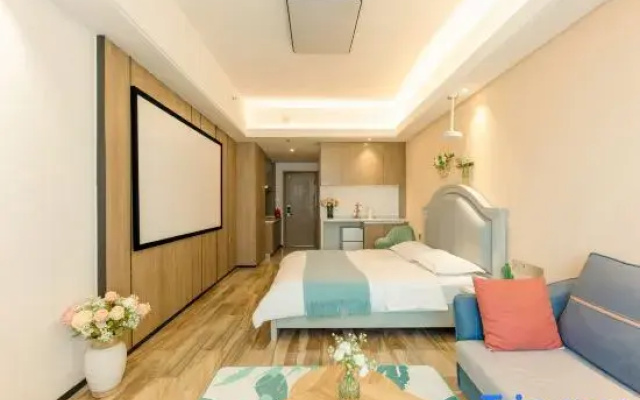 Fangtang Homestay (Zhengzhou Longzihu Subway Station Boya Plaza)