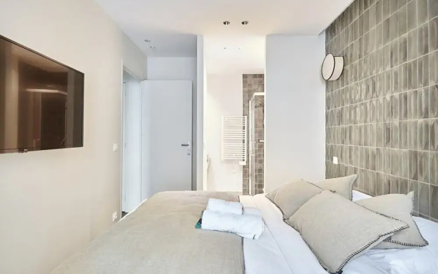Modern 2 Bedrooms Apartment Le Marais/ Beaubourg