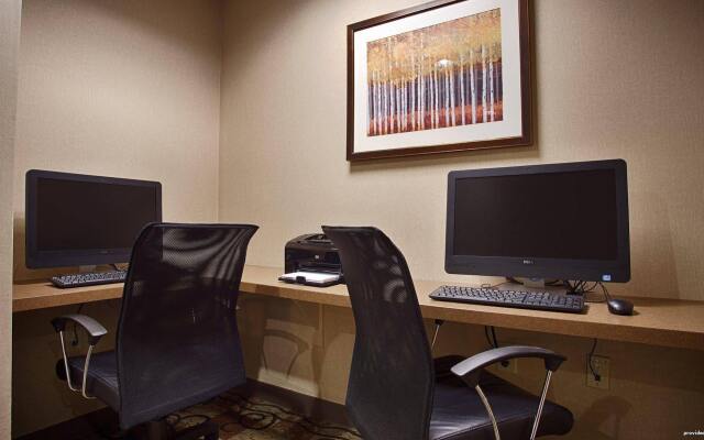 Freepoint Cambridge, Tapestry Collection By Hilton