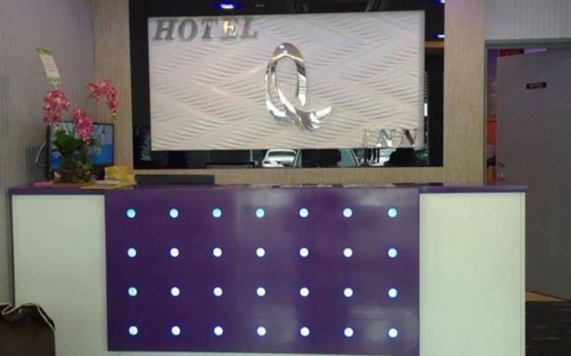 Hotel Q Inn