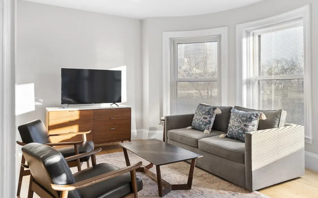 Charlesgate Suites