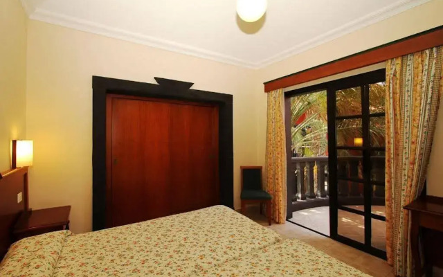 Apartamentos Punta Marina