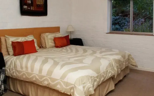 Sunbird Mountain Retreat