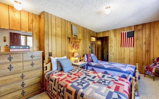 Salmans Bear Cove Family Vacation At Windcliff 4 Bedroom Home by RedAwning
