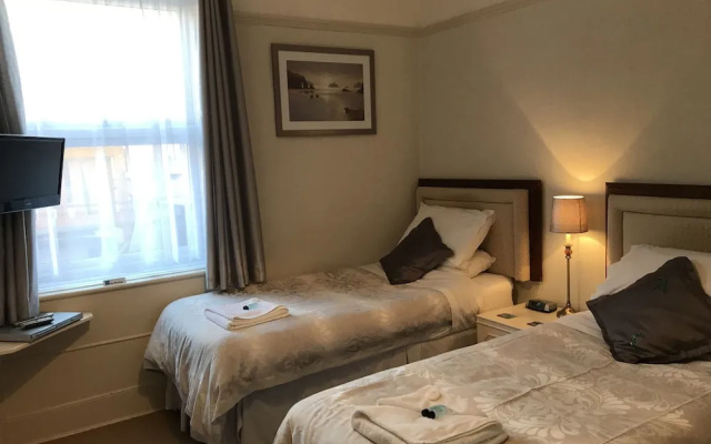 Acorn Lodge