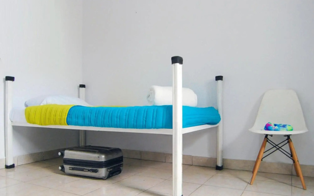400 Rabbits Hostel