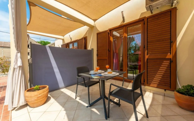 Bosko - 30m From the sea With Parking - A1