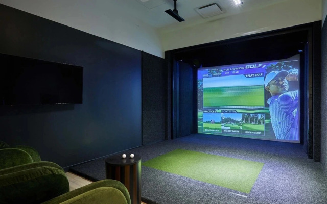 Sky-high Living Lake Views Elite Experience