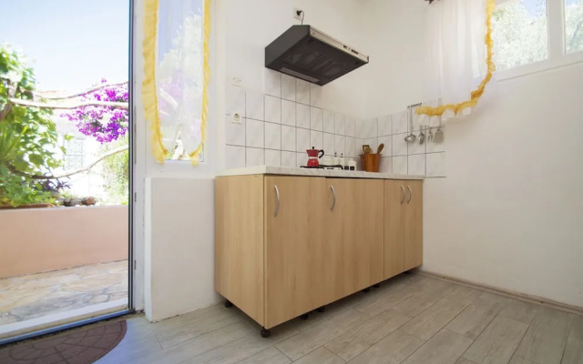 Seafront Apartment Dana