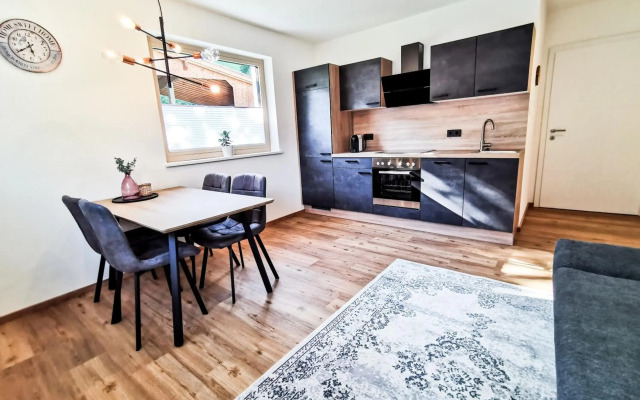 Apart Pair im Dorf