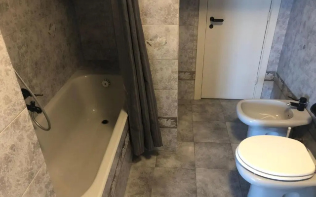 Sestri AR122 Executive Penthouse