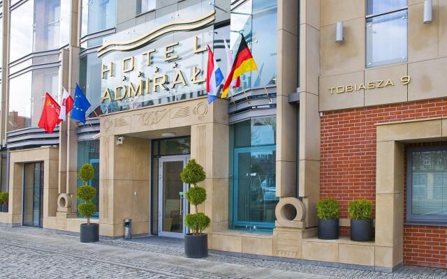 Отель Admirał Польша, Гданьск - 4 отзыва об отеле, цены и фото номеров - забронировать отель Admirał онлайн вид на фасад