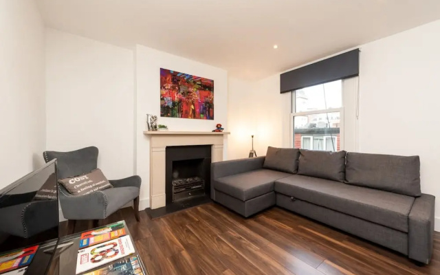 Stunning Hyde Park Apartment SS3