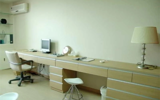Hotel Co-op Residence Ohmokgyo