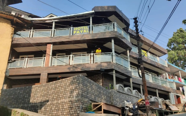 Goroomgo Payal Mall Road Nainital